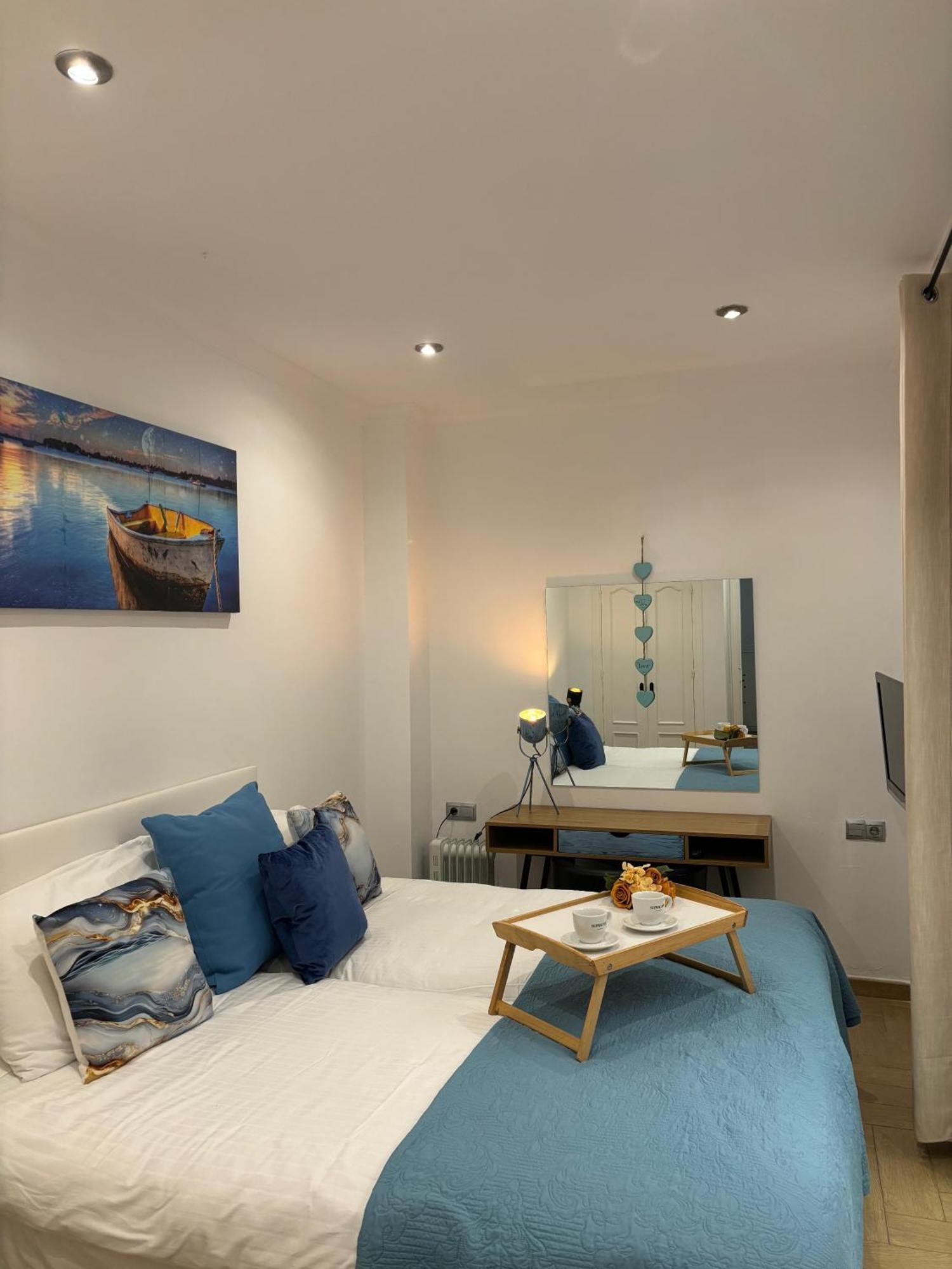 Апартаменты Port House, Paseo Maritimo,A Un Minuto Playa Фуэнхирола Экстерьер фото
